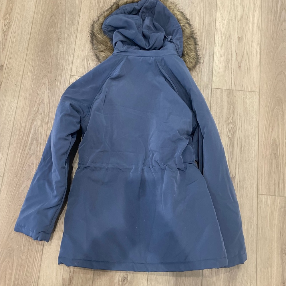 Winter Coat Size Small, Basic Edition - image 2